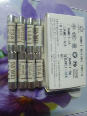 625系列6X25MM英式保险丝13A240V陶瓷管保险丝